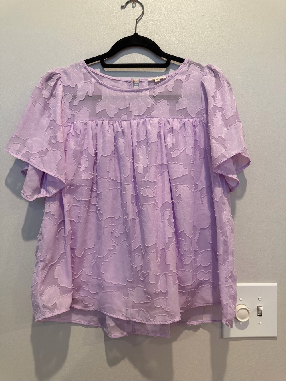 JODIFL Textured Short Sleeve Blouse in Purple Size Medium